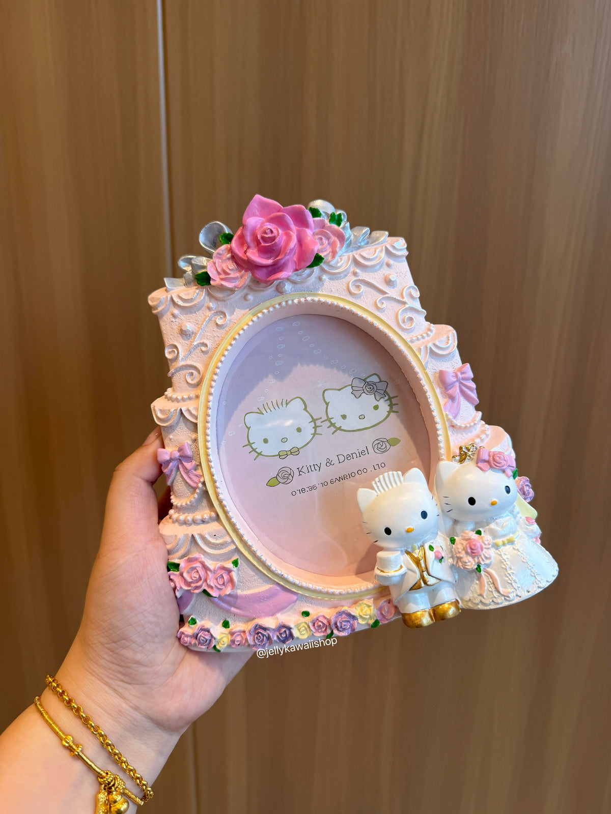 HelloKitty & Danie Cake Shape Photo Frame Wedding Gifts