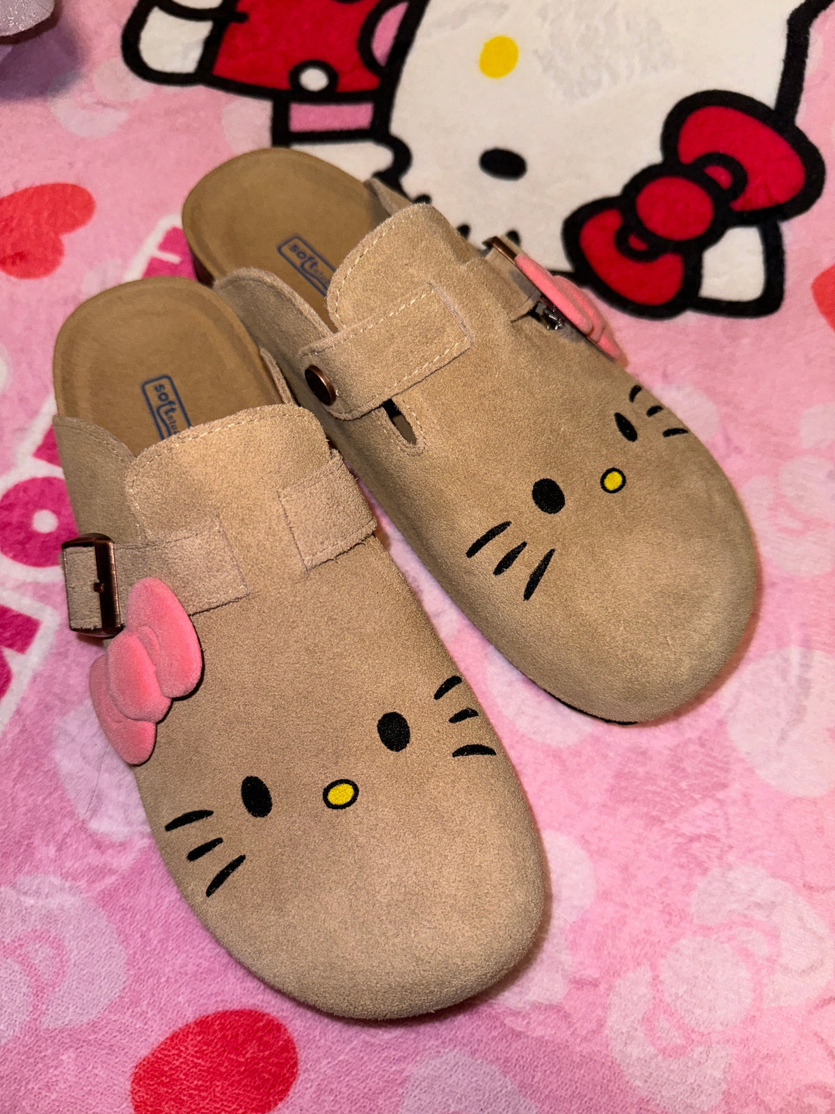 Hellokitty Suede Clogs Potato Shoes with Arch Support