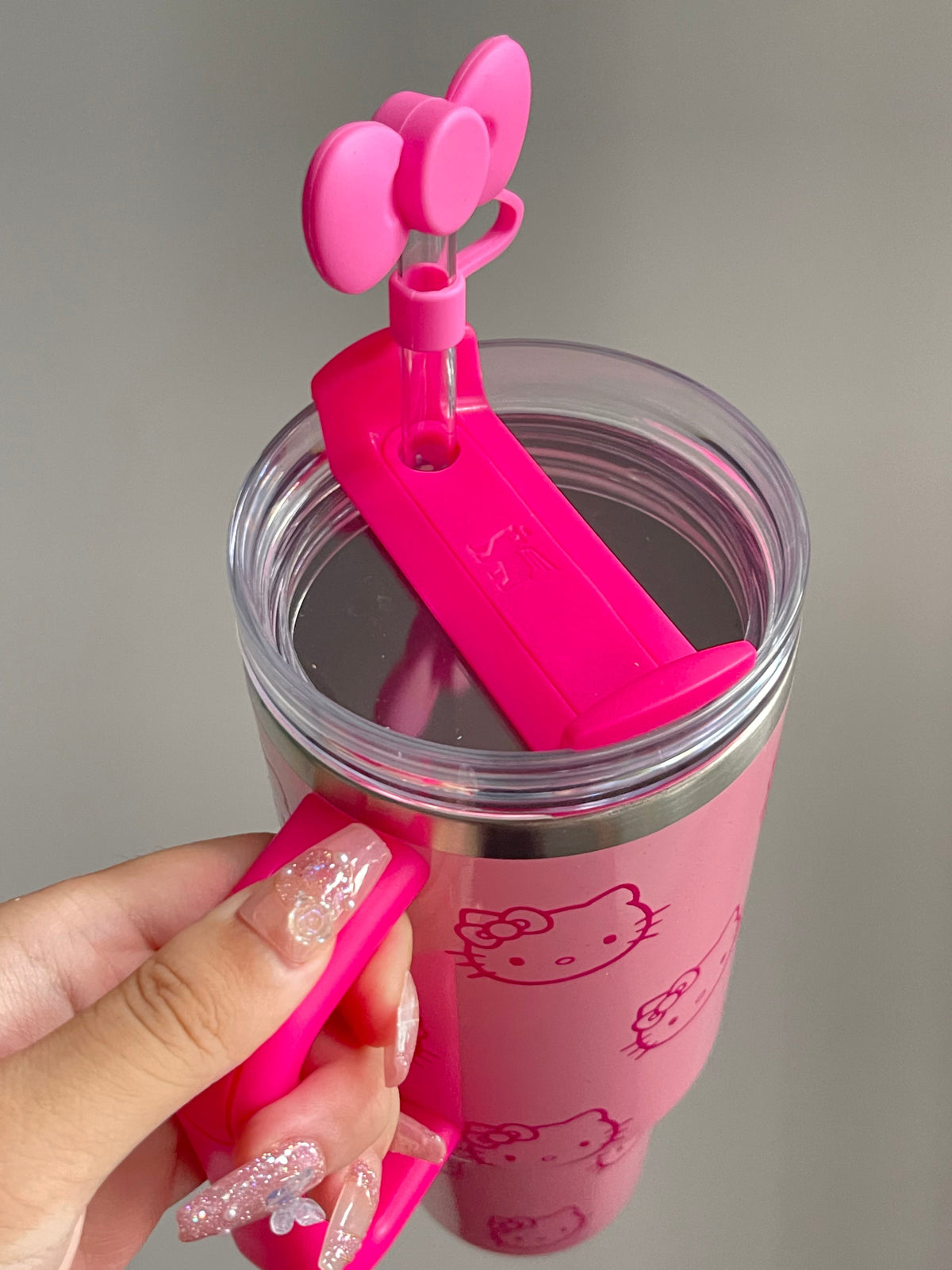 SipSweetie｜Hellokitty Pink In-Car Insulated Cup 1200 ml Tumbler with Handle Stainless Steel Insulated Cup with Lid #0007