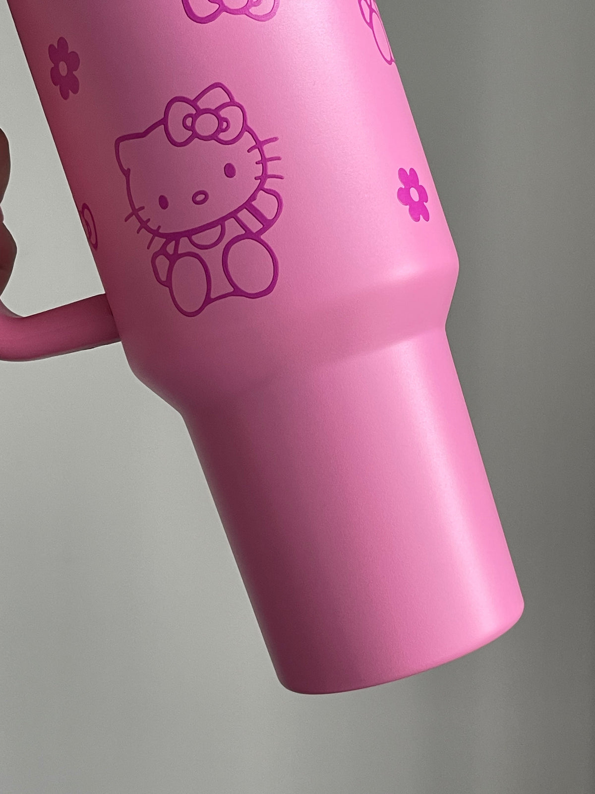 SipSweetie｜Hellokitty In-Car Insulated Cup 1200 ml Tumbler with Handle Stainless Steel Insulated Cup with Lid #0028