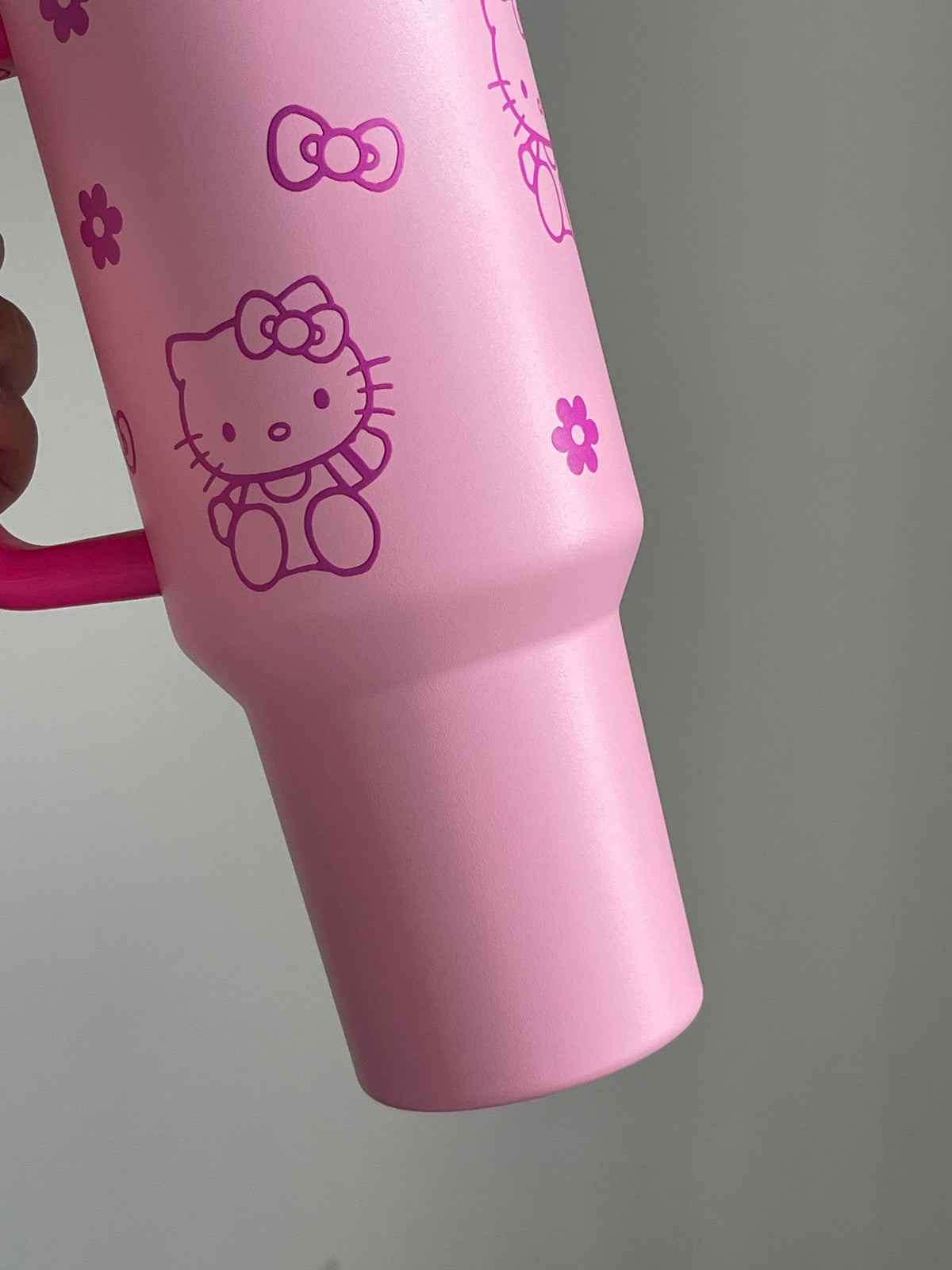 SipSweetie｜Hellokitty In-Car Insulated Cup 1200 ml Tumbler with Handle Stainless Steel Insulated Cup with Lid #0027