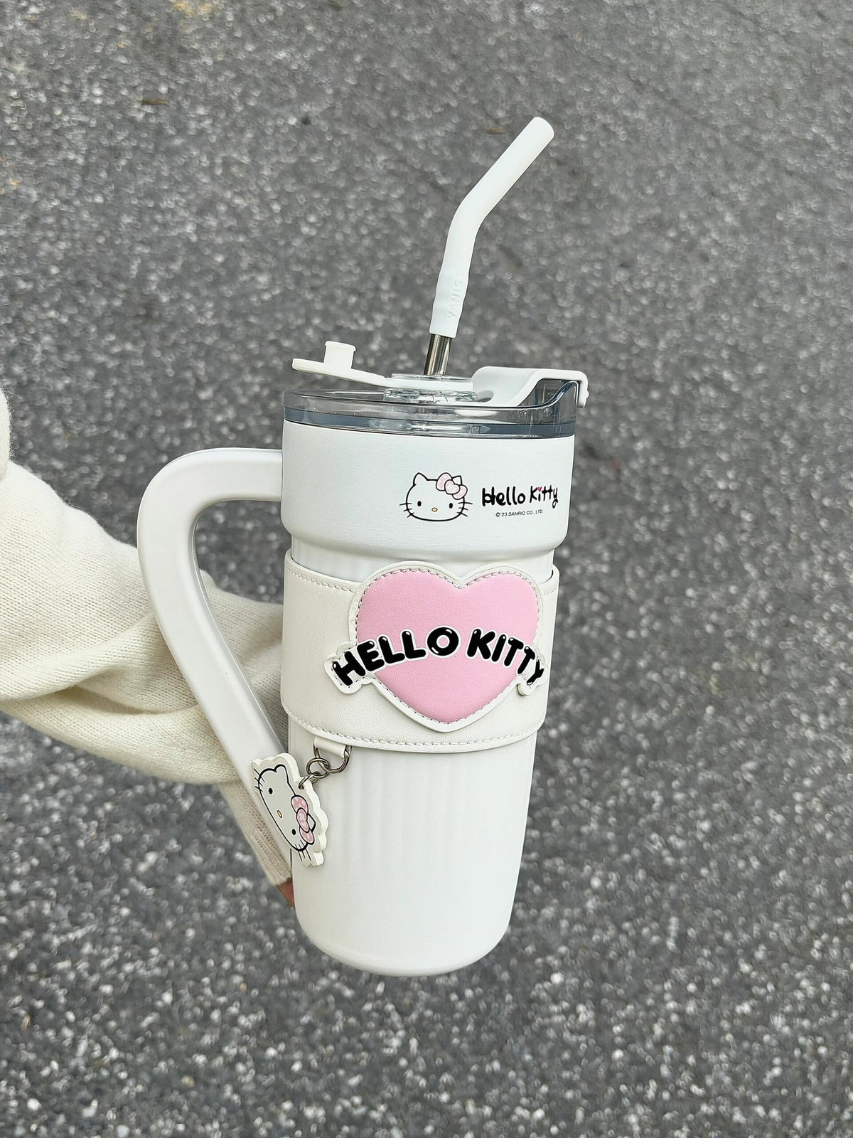 Sanrio 40 oz Tumbler with Handle & Carrier Bag