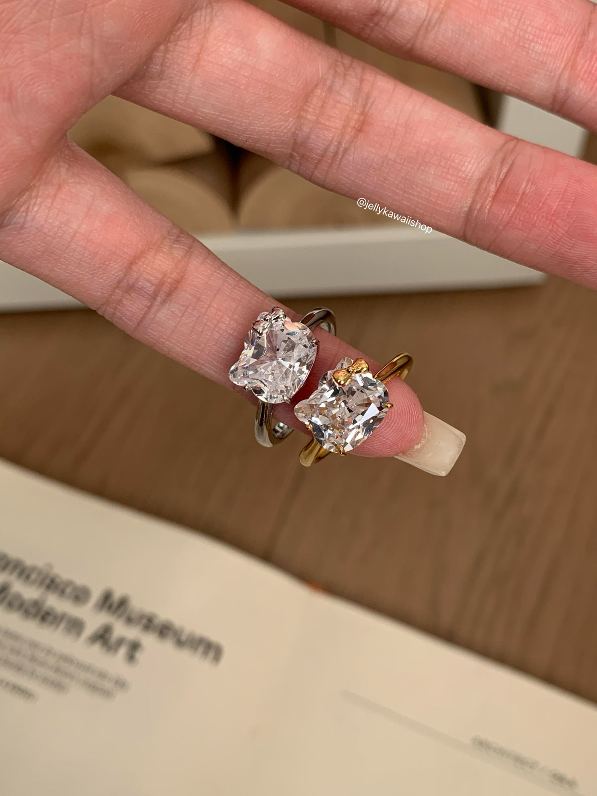 Hellokitty Shape White Zirconia Silver Ring