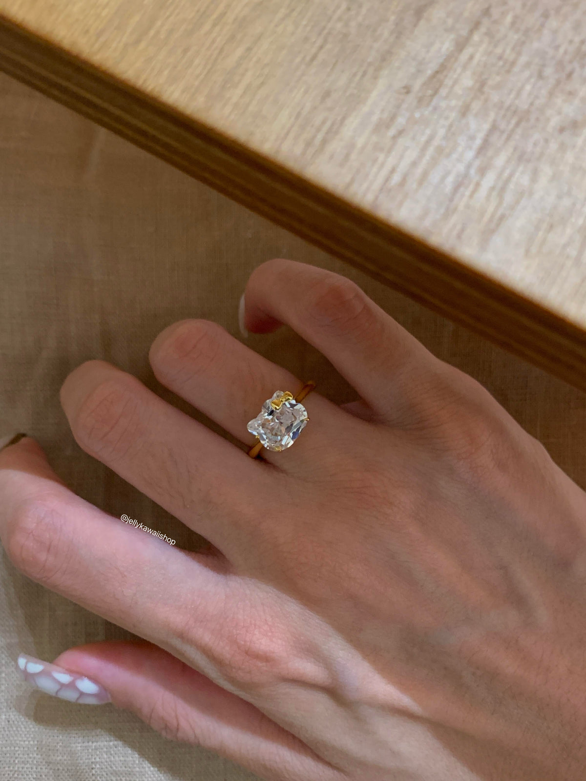 Hellokitty Shape White Zirconia Silver Ring
