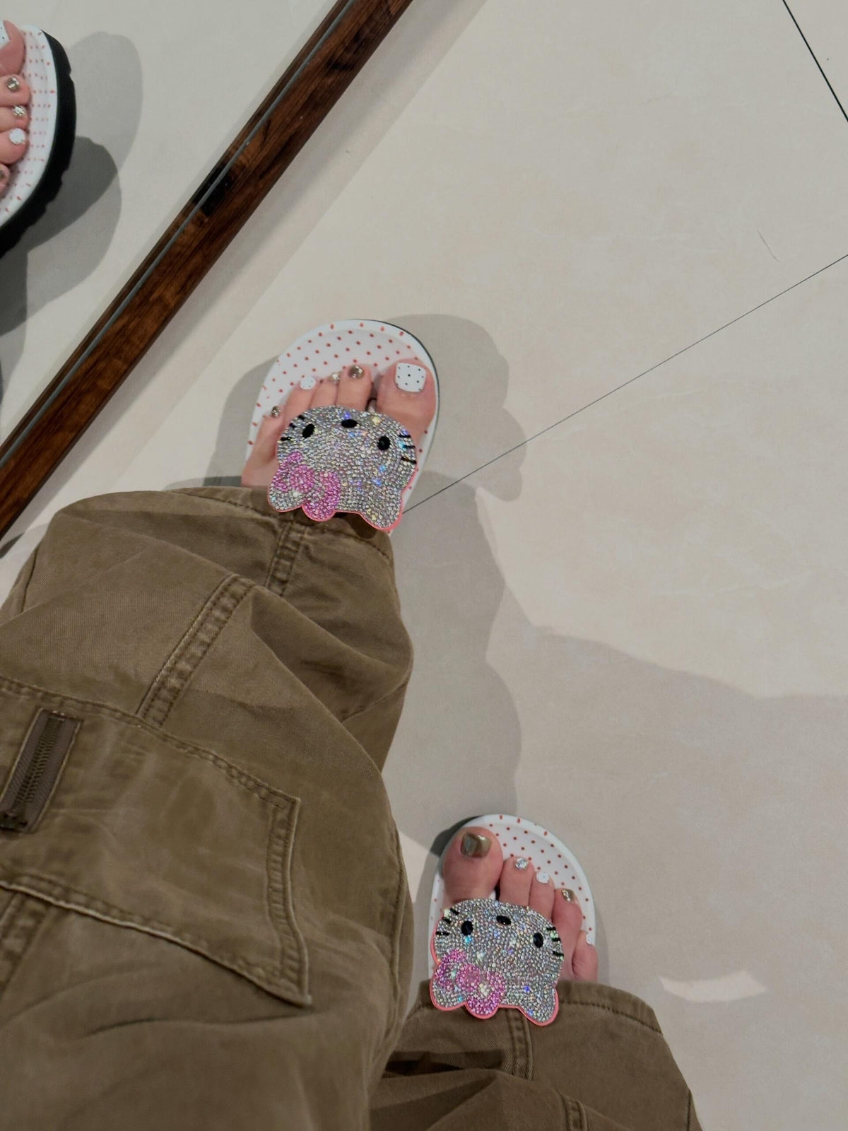 Sparkling Hellokitty Sandals Polka-dot Sole Flip Flops