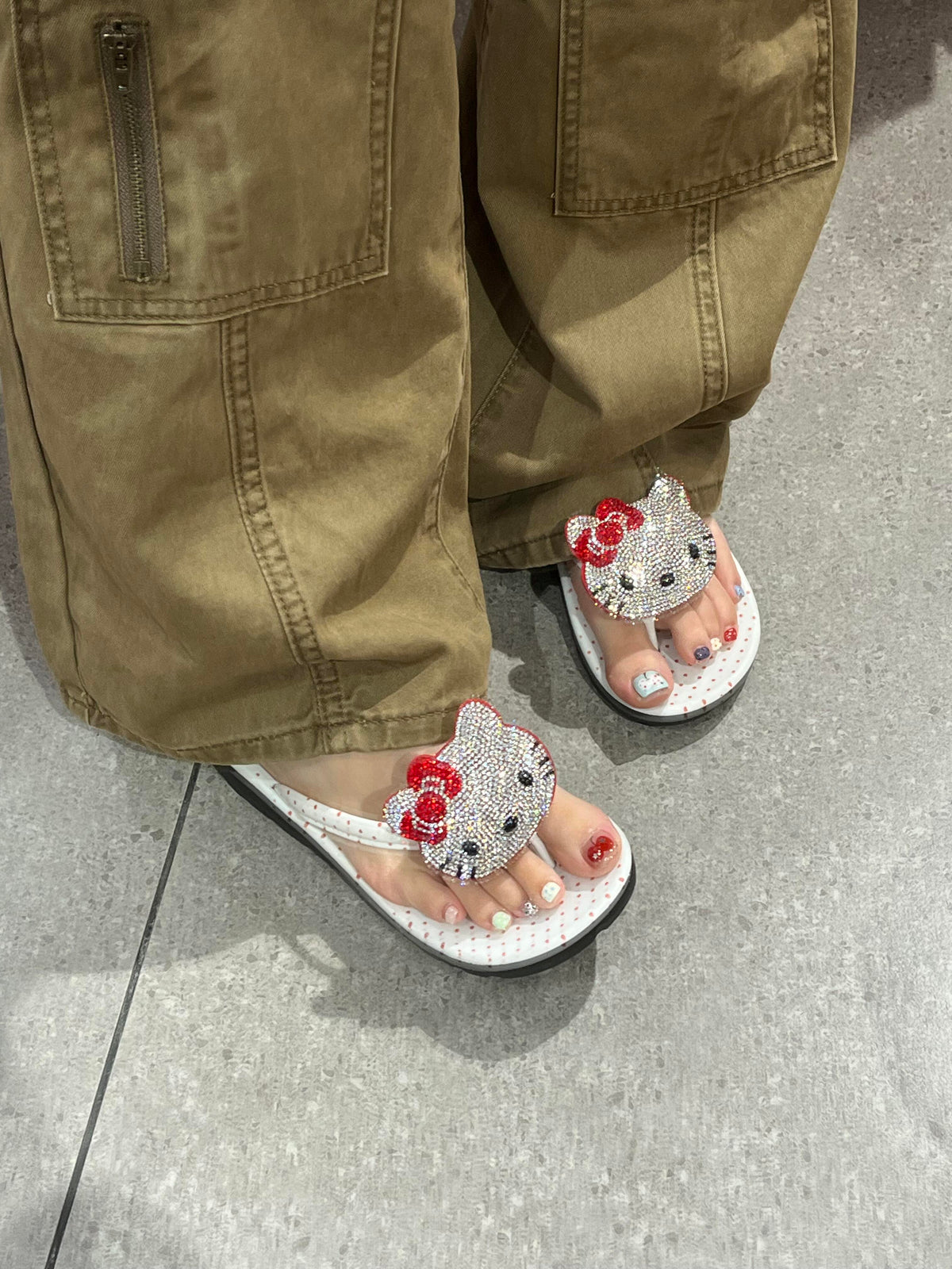 Sparkling Hellokitty Sandals Polka-dot Sole Flip Flops