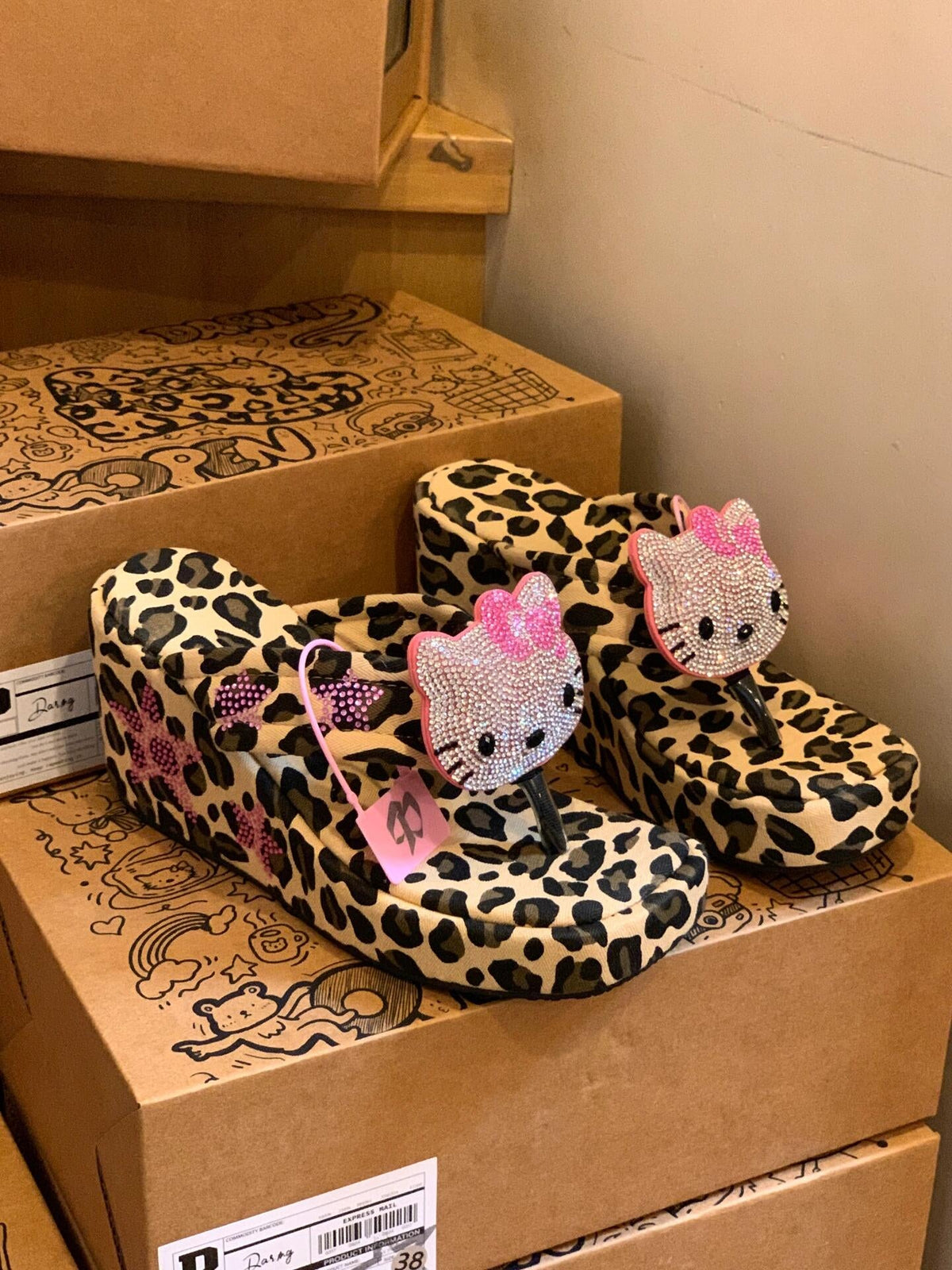 Hellokitty Handmade Rhinestone Leopard Print Paltfrom Sandals Flip Flops