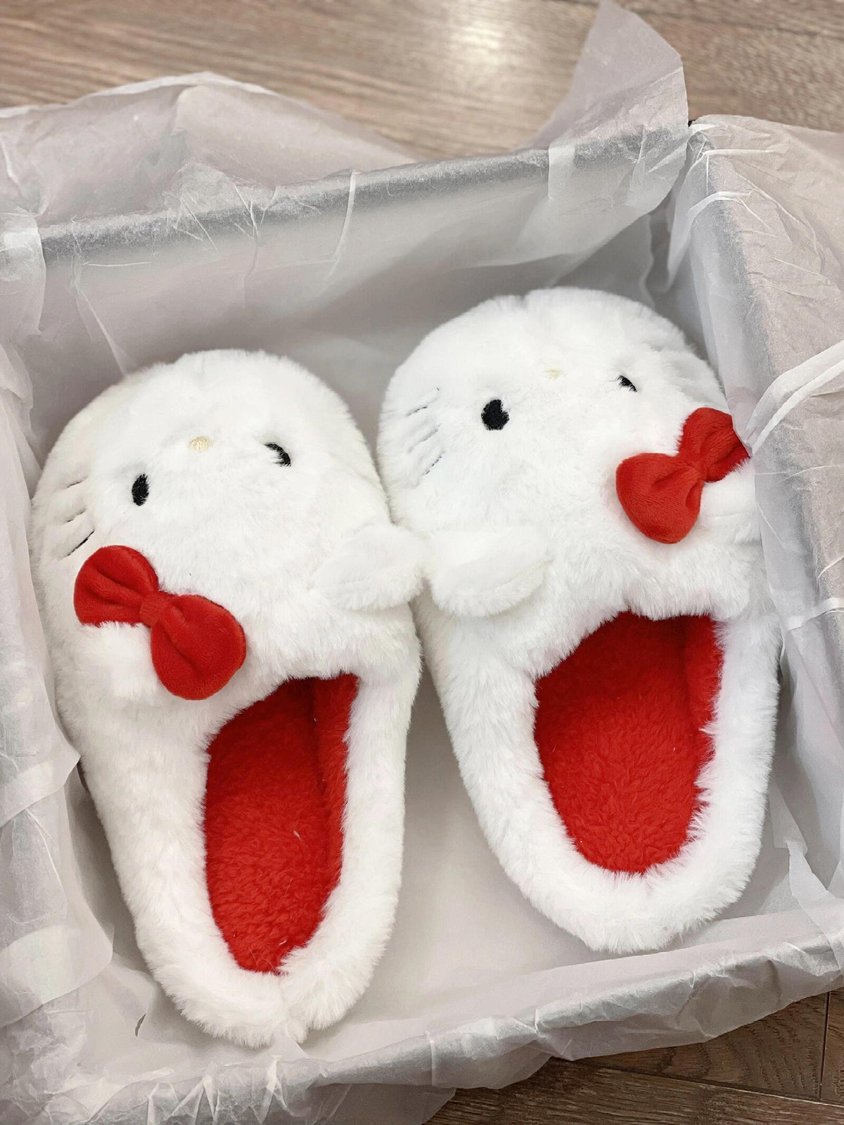 KT Fluffy Slippers Women Kawaii Slippers for Women House Slippers Cute Slippers