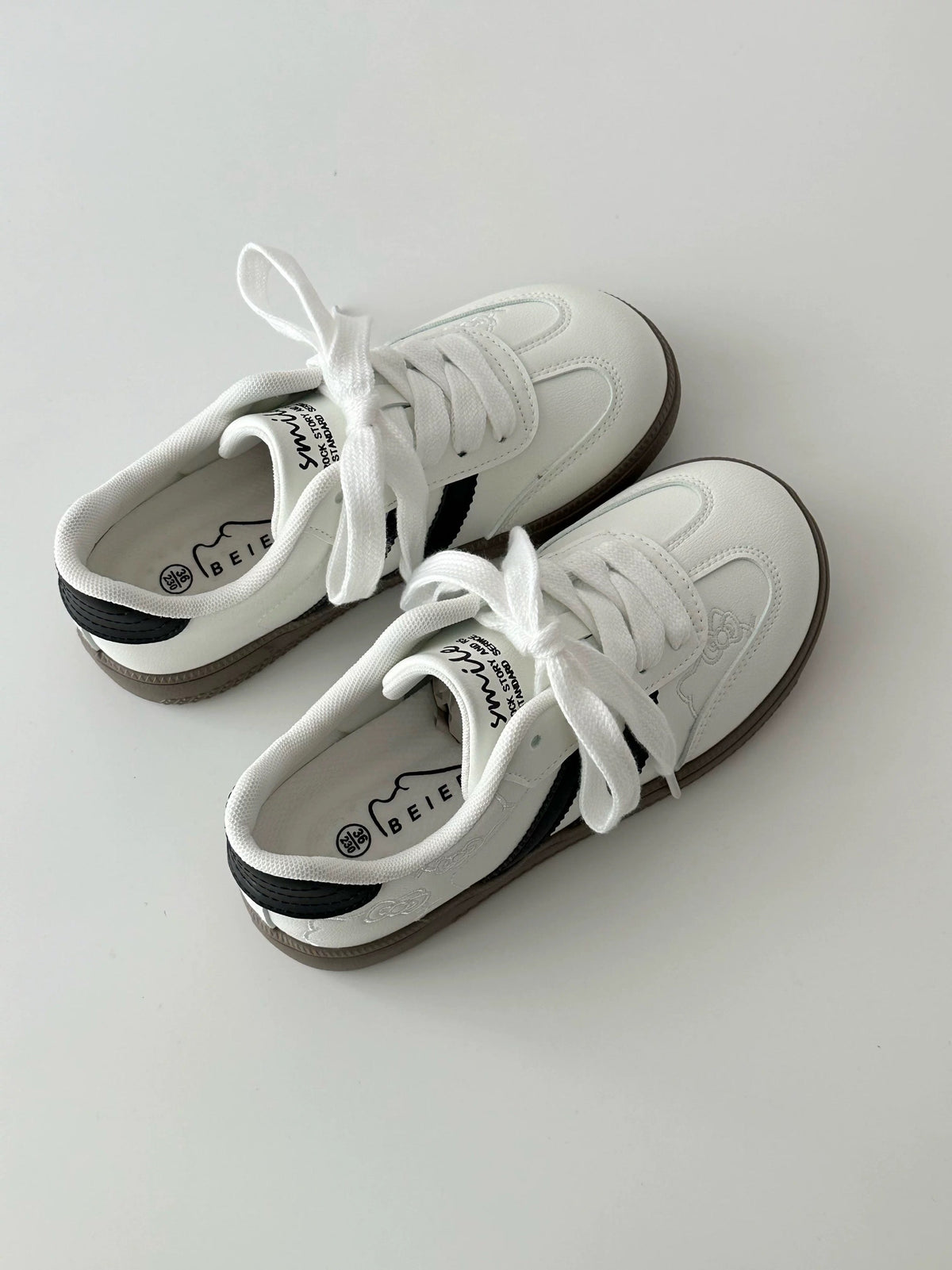 Hellokitty Embroidery Cute Sneakers Classic Shoes